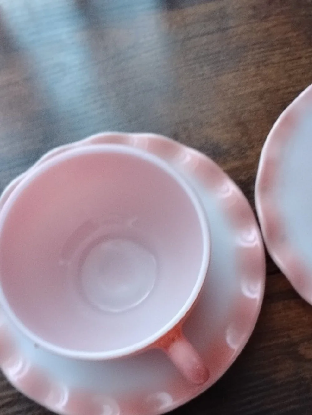 Hazel Atlas Rippled Saucers With Pink Cups